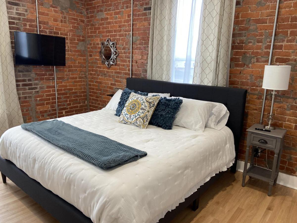 Brickhouse Loft - a boutique hotel Martinsville Extérieur photo