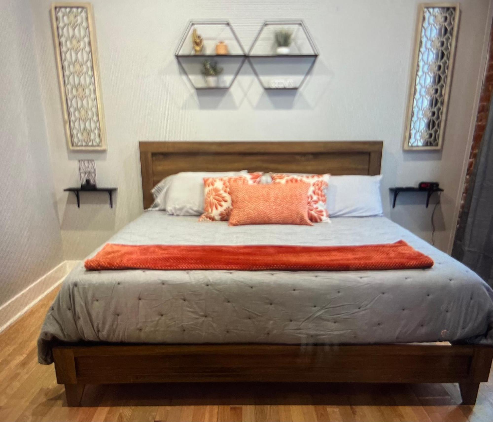 Brickhouse Loft - a boutique hotel Martinsville Extérieur photo